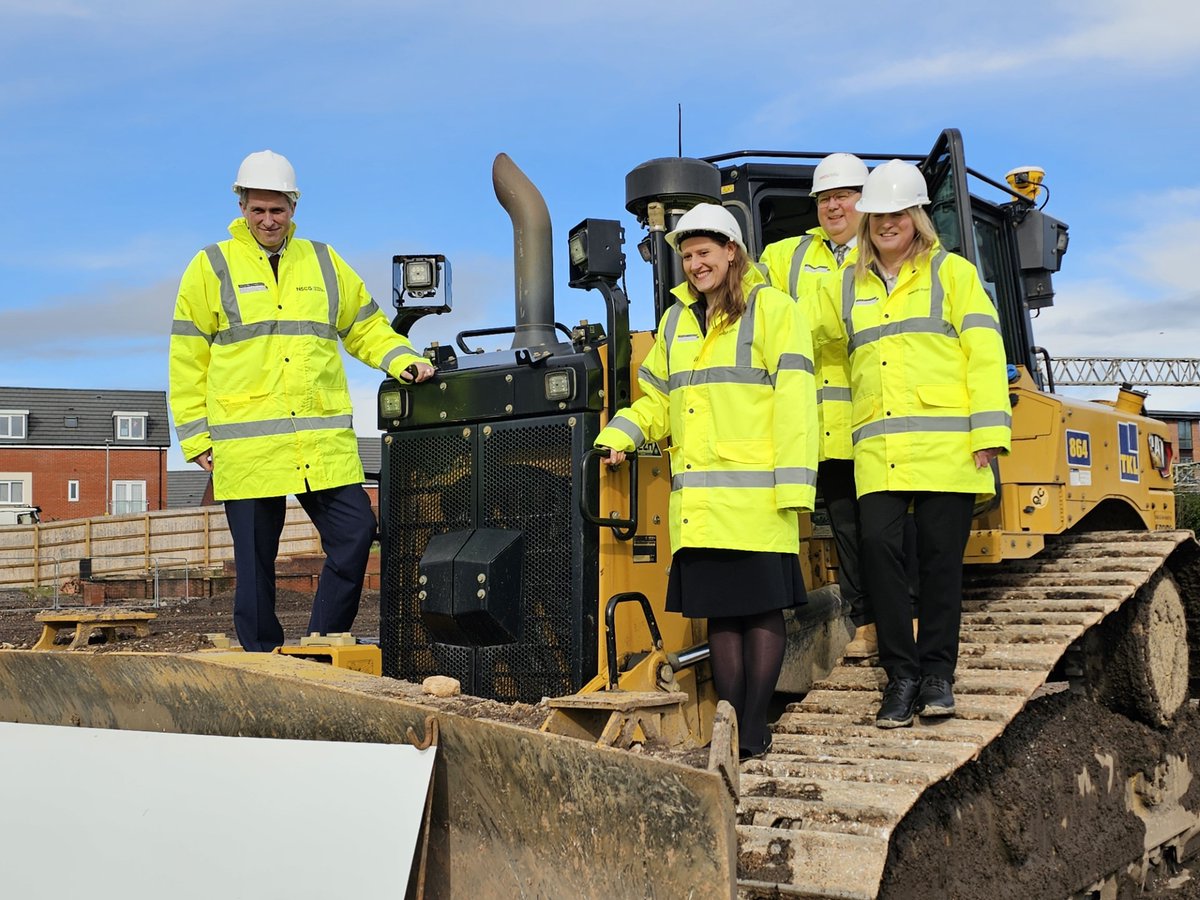 GavinWilliamson's tweet photo. It was wonderful to be able to attend the Ground Breaking Ceremony of the Institute of Technology at Stafford College.

This is a facility that will benefit students right across Staffordshire. https://t.co/Q2NobhpiB5