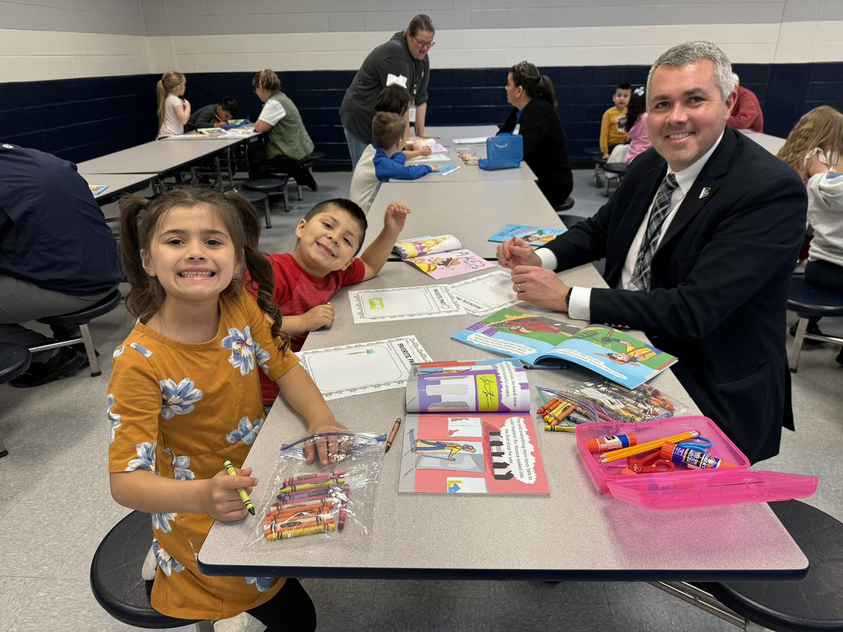 cbbpayne's tweet image. We love when local Rotarians visit #theBHT to read with our students! Readers are leaders! @MACSchools @phillipbrown625