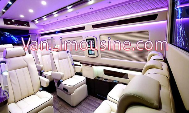 DomainsVendorr's tweet photo. Arrive in style with https://t.co/HgVUxVdPCi! 🎩✨ Your premier domain for luxury transportation services. #VanLimousine #LuxuryTravel #ChauffeurServices #VIPTransport #ExecutiveTravel
#Domain
#DN
#DomainName
#DomainForSale
#DomainSale
#PremiumDomain
#OnlineDomain
#DomainInvest https://t.co/hXz651EfBL