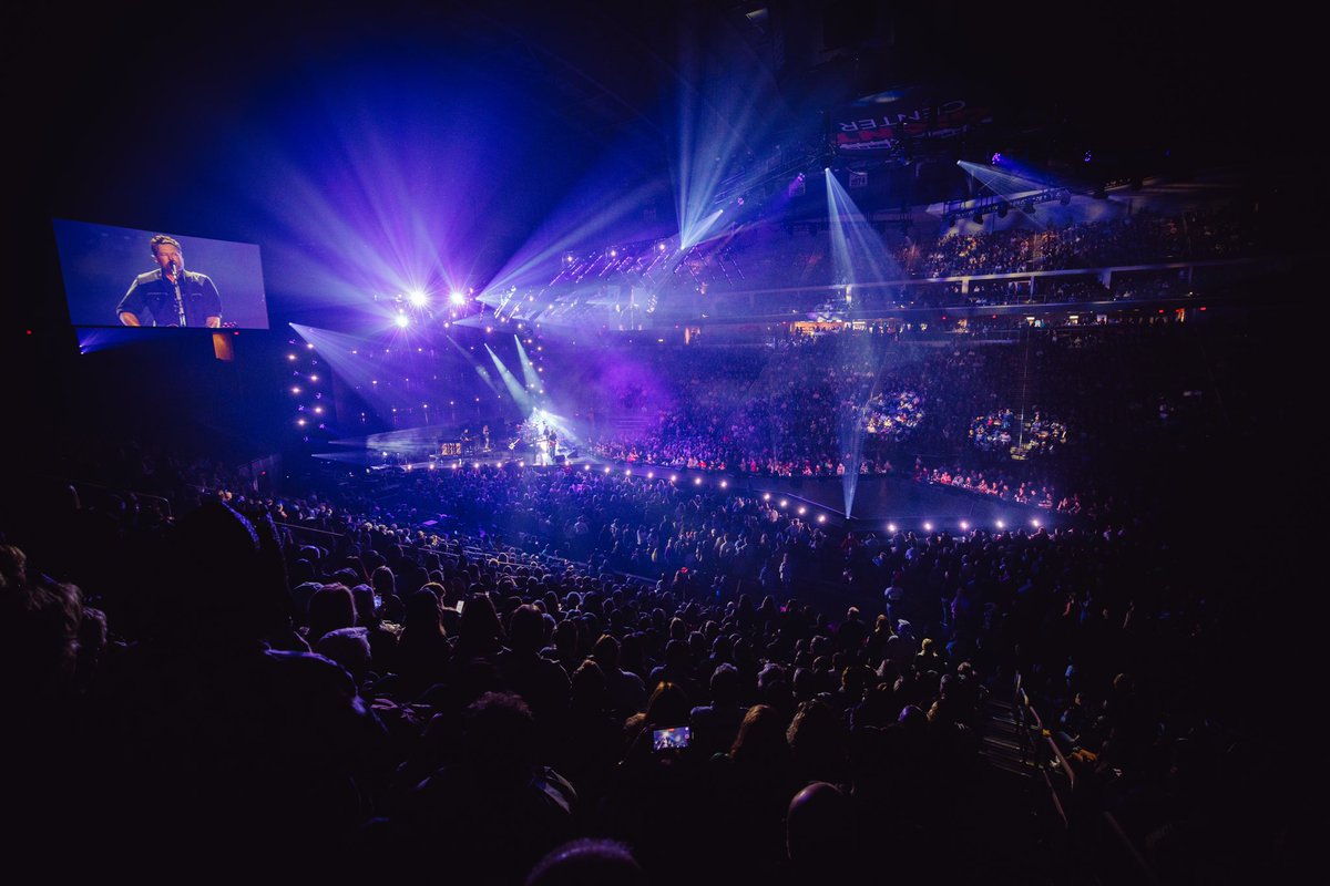 Blake Shelton tweet media