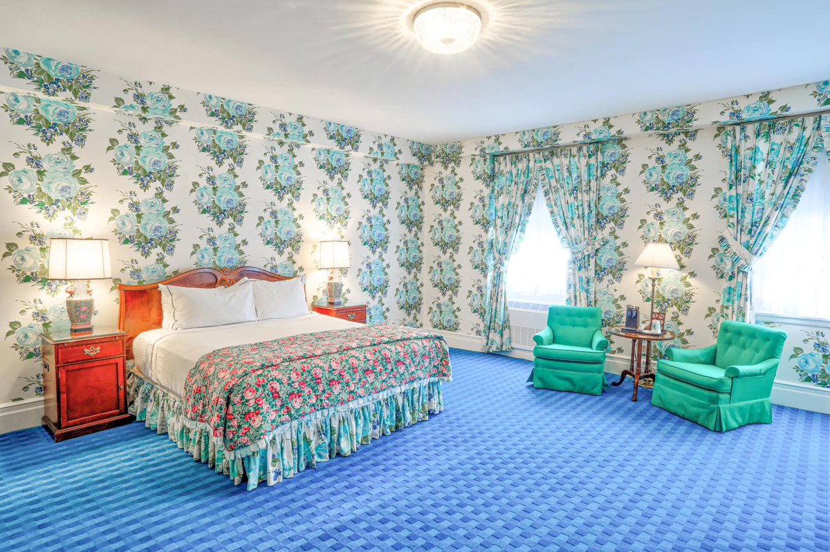 The_Greenbrier's tweet image. Retweet for a chance to win The Greenbrier's Easter offer! shorturl.at/gkz06🌷

Winner will be announced on Friday, March 1st at 10:00am.

#TheGreenbrier #Easter #Giveaway #Springtime