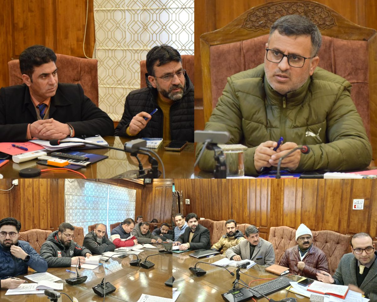 dcbandipora's tweet photo. DC #Bandipora Shakeel ul Rehman chairs meeting for formulation of Convergence Plan under MGNREGA. 

Emphasized officers to identify key sectors for the creation of tangible assets in convergence mode. 

The meeting was attended by ADDC, ADC, ACD, CPO, and other concerned officers from various departments. 

@OfficeOfLGJandK 
@jkrddpr 
@listenshahid 
@diprjk 
@ddnewsSrinagar