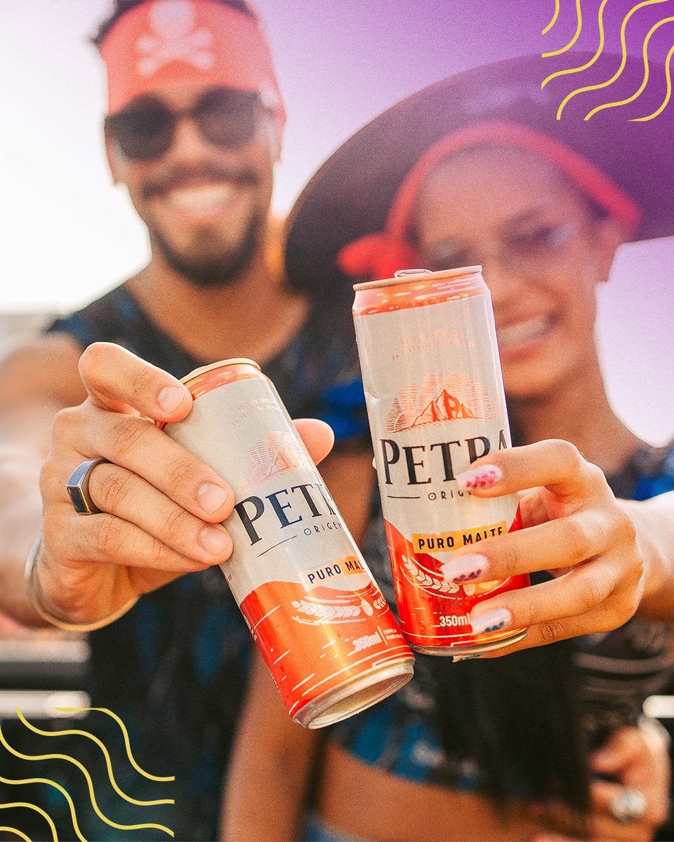 bandaeva's tweet photo. Um brinde às emoções vividas e às memórias criadas ao lado da melhor cerveja, no melhor dia do carnaval. 🍻
Obrigado, @CervejaPetra, por ter feito parte disso tudo junto com a gente! 😍
#BlocoEva #Patrocinadores #Carnaval2024 #SabadoDoEva #CarnavalDeSalvador https://t.co/12WgKvk3mG