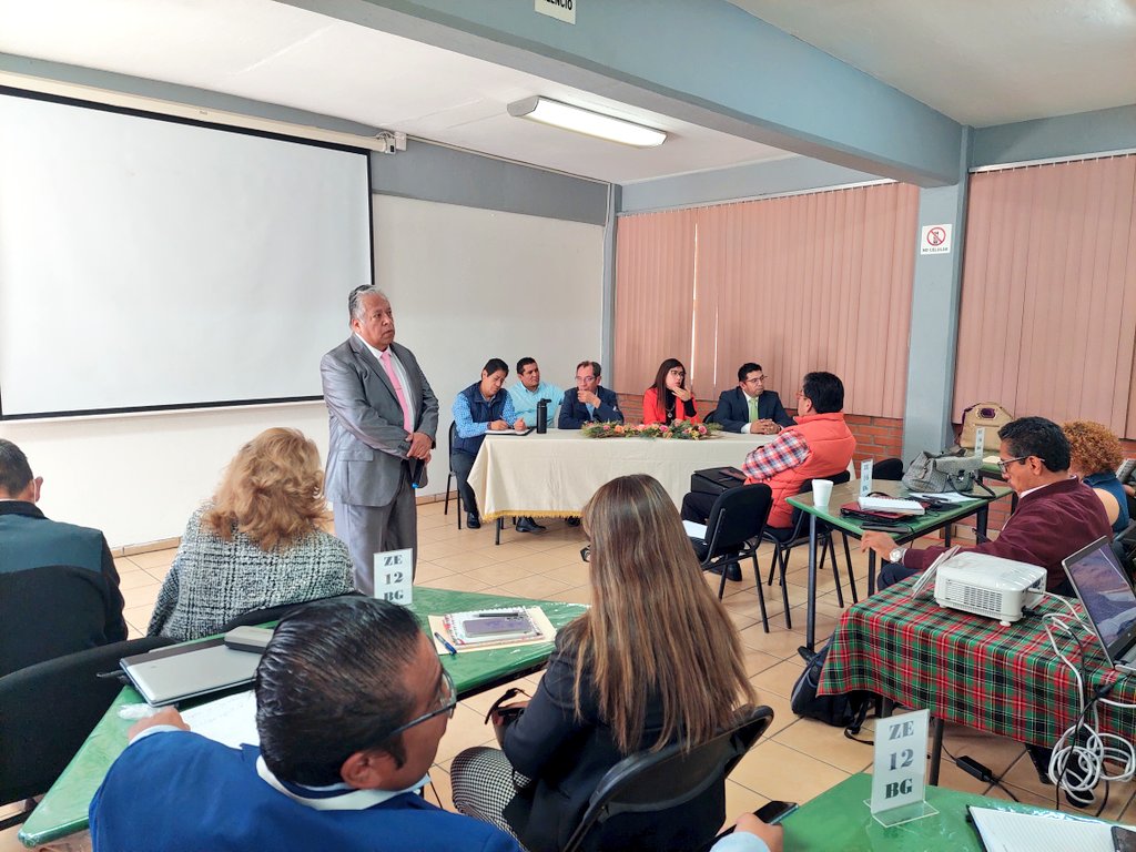 ze010bg's tweet photo. |Asesoria de la Dirección General de Supervisión de Ingresos y Egresos de IE| Fuimos sede en la @EPO_76BG, de la actualización en aspectos administrativos y financieros a Directores y Secretarios Escolares de la Sub Región Centro-Sur, de la @SbgRegionToluca.
Gestión:#ZE012BG https://t.co/nQ4DOgWMP8