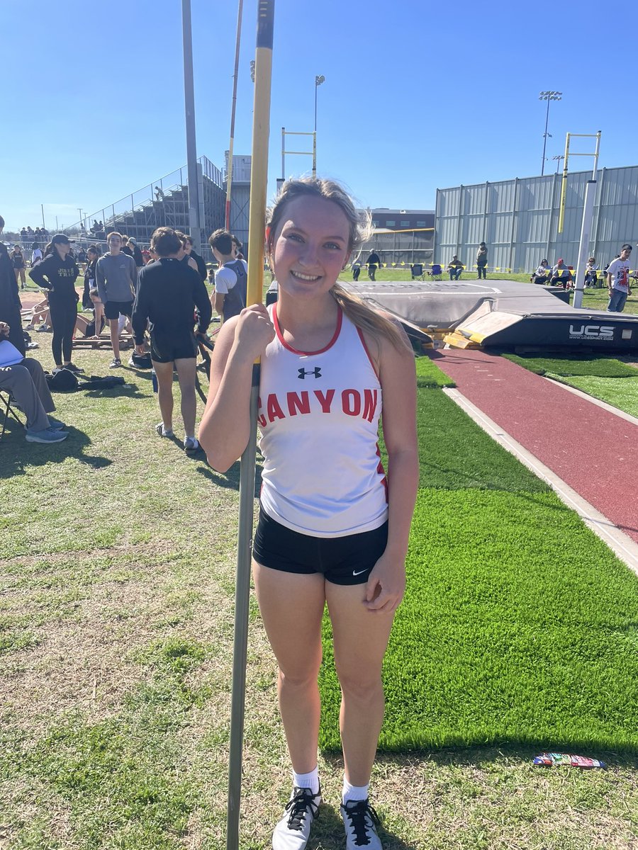 Congratulations to Cassidy Henderson for placing 2nd with a personal best of 11-0! @AthleticsCanyon @DavissonDustin @BMar1842 @Marshakh10 @canyonVB