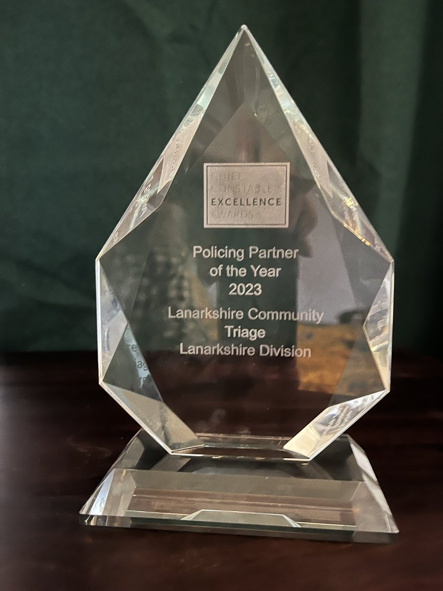 weedelx's tweet photo. Had the honour of accepting the Chief Constable’s excellence award for Policing Partner of the year on behalf of my amazing colleagues @NHSLanarkshire Psychiatric Liaison Nurse service. 
 #Partnershipworking. #RightcareRighttime
#PolScotAwards https://t.co/LHRdxl8Drw