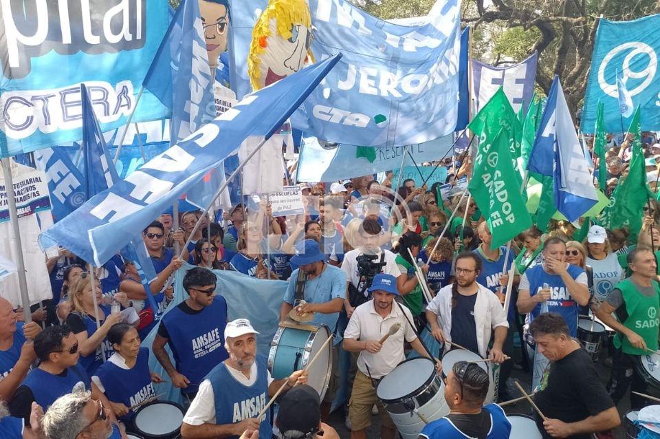 radiolt10's tweet image. #Amsafe se suma al paro de docentes y las clases no empiezan el lunes ➡️ 
lt10.com.ar/noticia/428241…