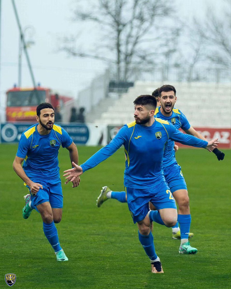 officialPAPU's tweet photo. What a night today! Another important victory and three points. Great game from everyone, well done team! 🔝💙💛 https://t.co/Kos62nQTHN