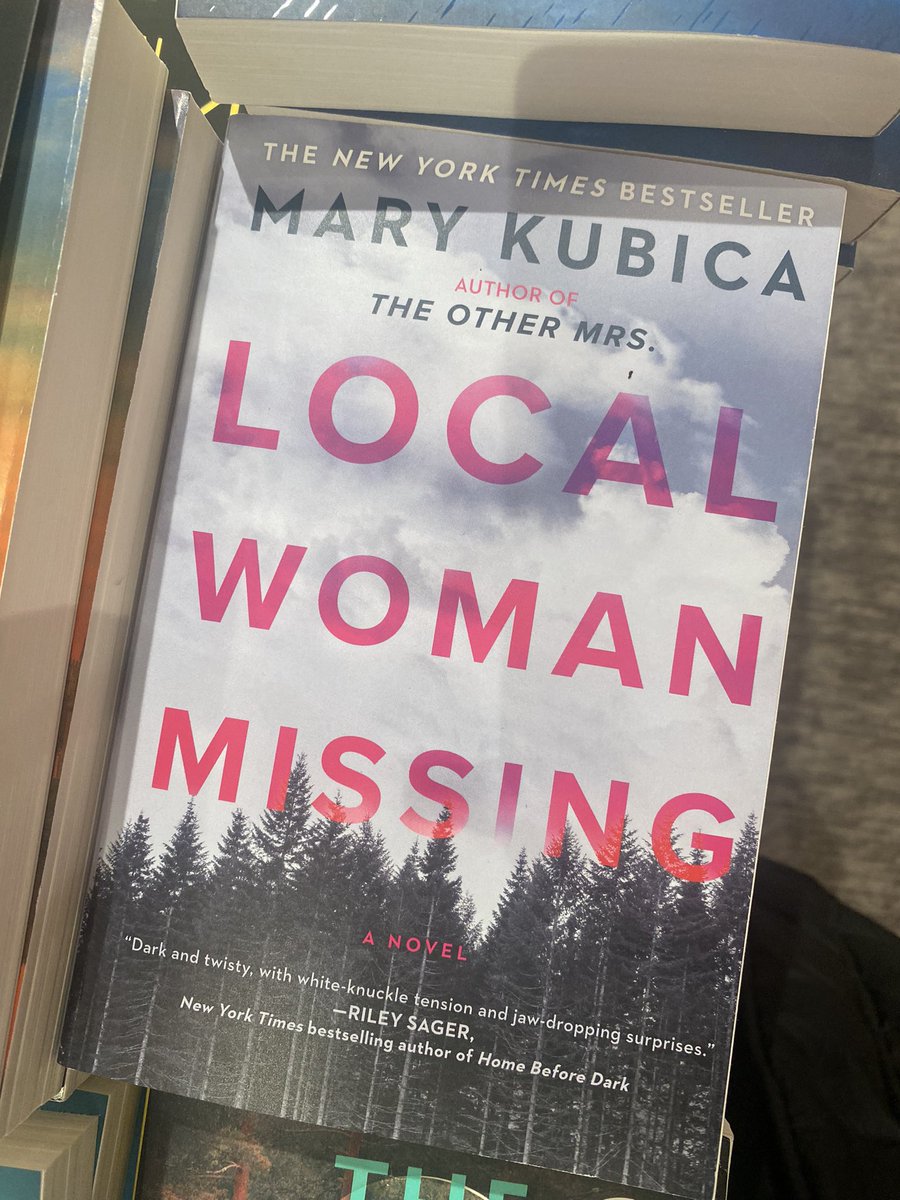 wordsonpaper's tweet photo. hey #booktwt give me your thoughts on these 🙂 https://t.co/GHcoAYwbb1