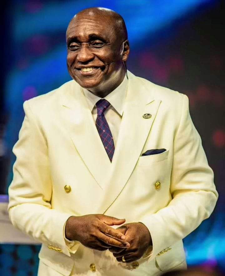 ChurchDigest's tweet image. I decree you will laugh this weekend, that ugly situation will turn around to your laugher in the name of Jesus.
#SalvationMinistries #DavidIbiyeomie #PropheticDeclarations #Amen #fyp #ChurchDigest #ApostlesAndProphets