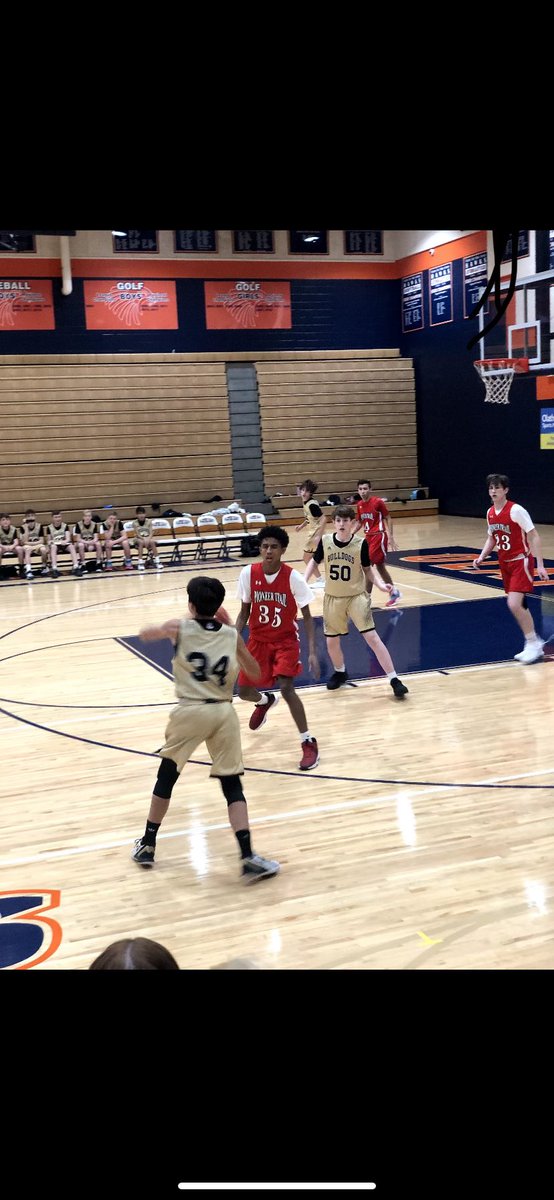 OEHoops's tweet photo. Senior shoutout to Landon Wadsworth!
Landon has given his all to this program year after year, he’s truly embodied what it means to be a hawk with his hard work, dedication, and COMMITMENT to us.
THANK YOU LANDO 💙🧡 
#GoHawks https://t.co/bzXdjUKHBb