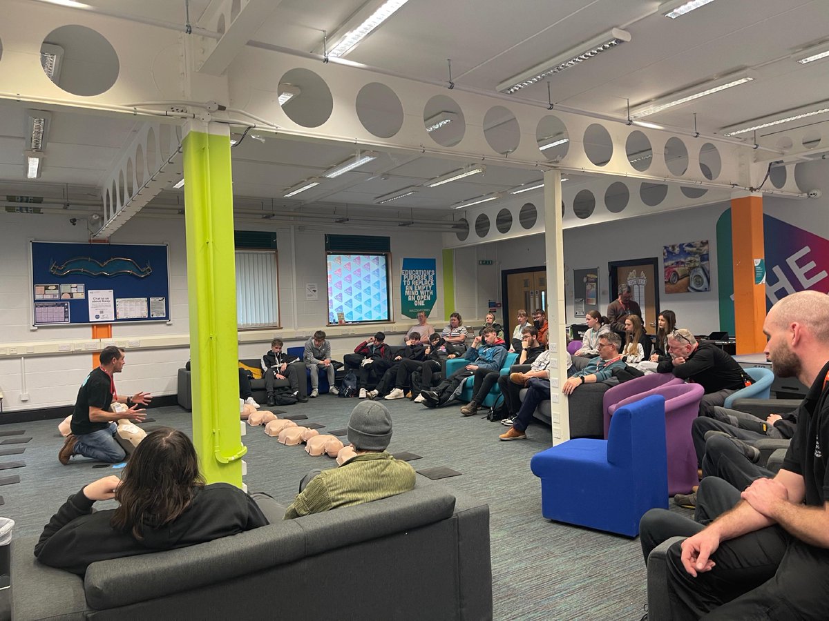 Yesterday @Jays_AIM visited our Camborne campus to give our students some basic CPR training, equipping them with valuable skills that could save a life! Thank you to everyone who took part ❤️‍🩹 #CPR #CPRTraining #FirstAid