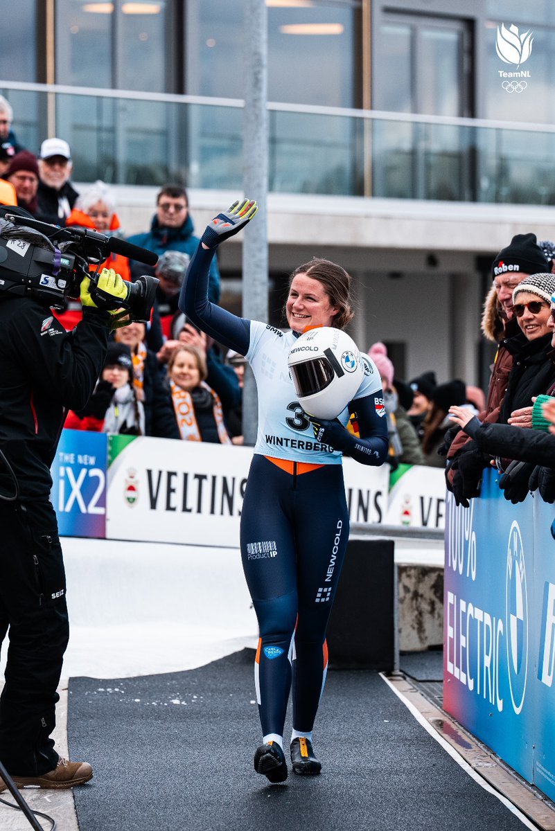 Dutch_Sliding's tweet photo. After four Women's Skeleton heats, Kimberley Bos eventually finished in 9th place at the World Championships.
Special thanks go to all the fans who were present in Winterberg today to support Kimberley!
Pictures: @TeamNLtweets
#teamnewcold #newcold #ibsfsliding #dutchsliding https://t.co/n8r1kQ9pVl