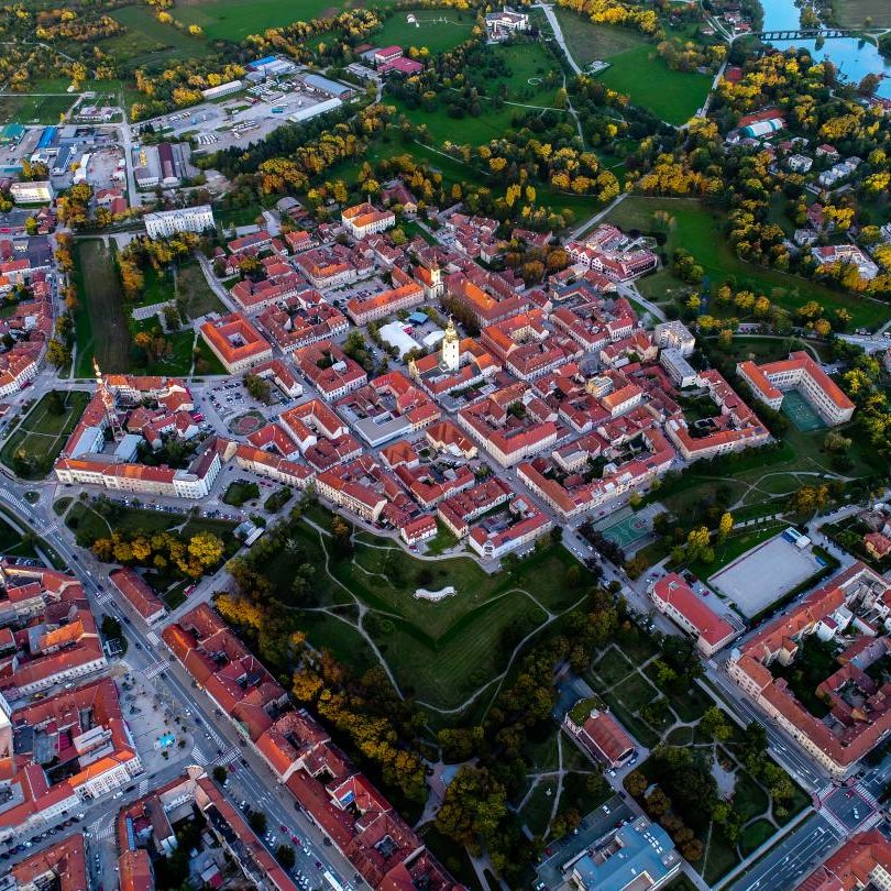 6. Karlovac, Croatia (1579)

This was built by the Habsburgs to fend off the Ottomans, and has since been engulfed by surrounding settlements.