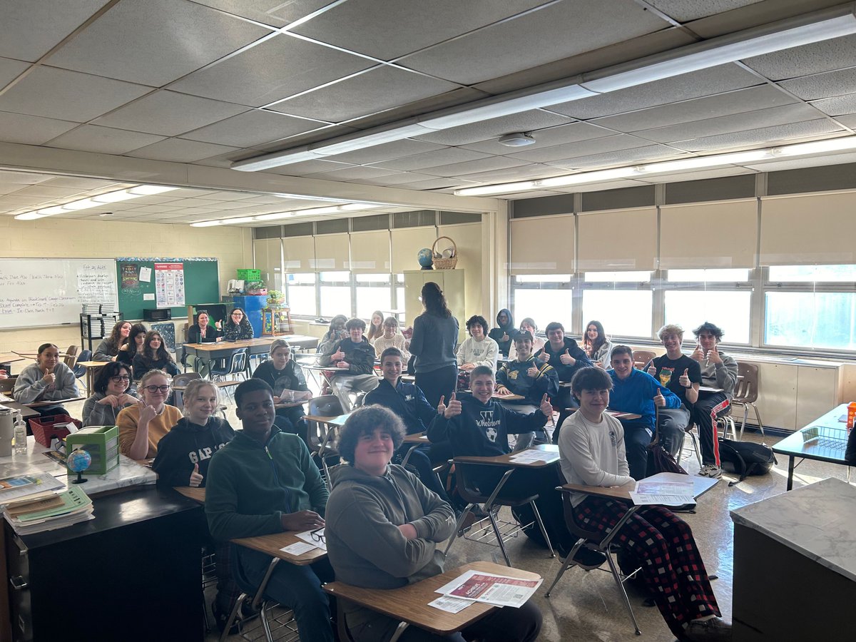 hepccs's tweet photo. HEP has been busy visiting high schools in the past week to recruit students for College Credit Plus for next school year! Shout out to Northland, Marion-Franklin, Whetstone and Linden-McKinley. https://t.co/HHJhy7L1Ic