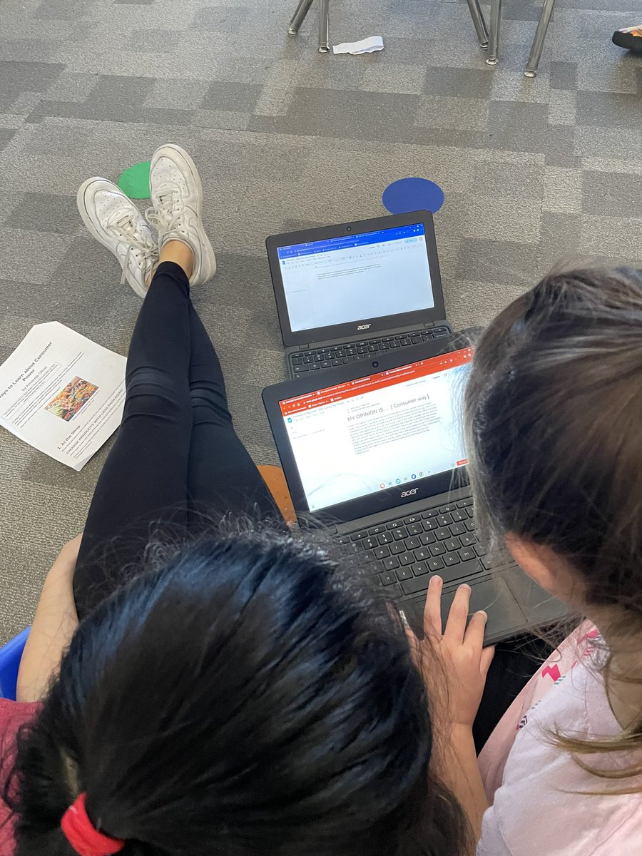 Ashley Membreno (@membrenohr) on Twitter photo Student collaboration <a href="/VaughnElemFISD/">Vaughn Elementary</a> #vaughnsoakupthesun Students gave feedback if their thesis included the title of the article, author, and their big bold claim Student collaboration <a href="/VaughnElemFISD/">Vaughn Elementary</a> #vaughnsoakupthesun Students gave feedback if their thesis included the title of the article, author, and their big bold claim