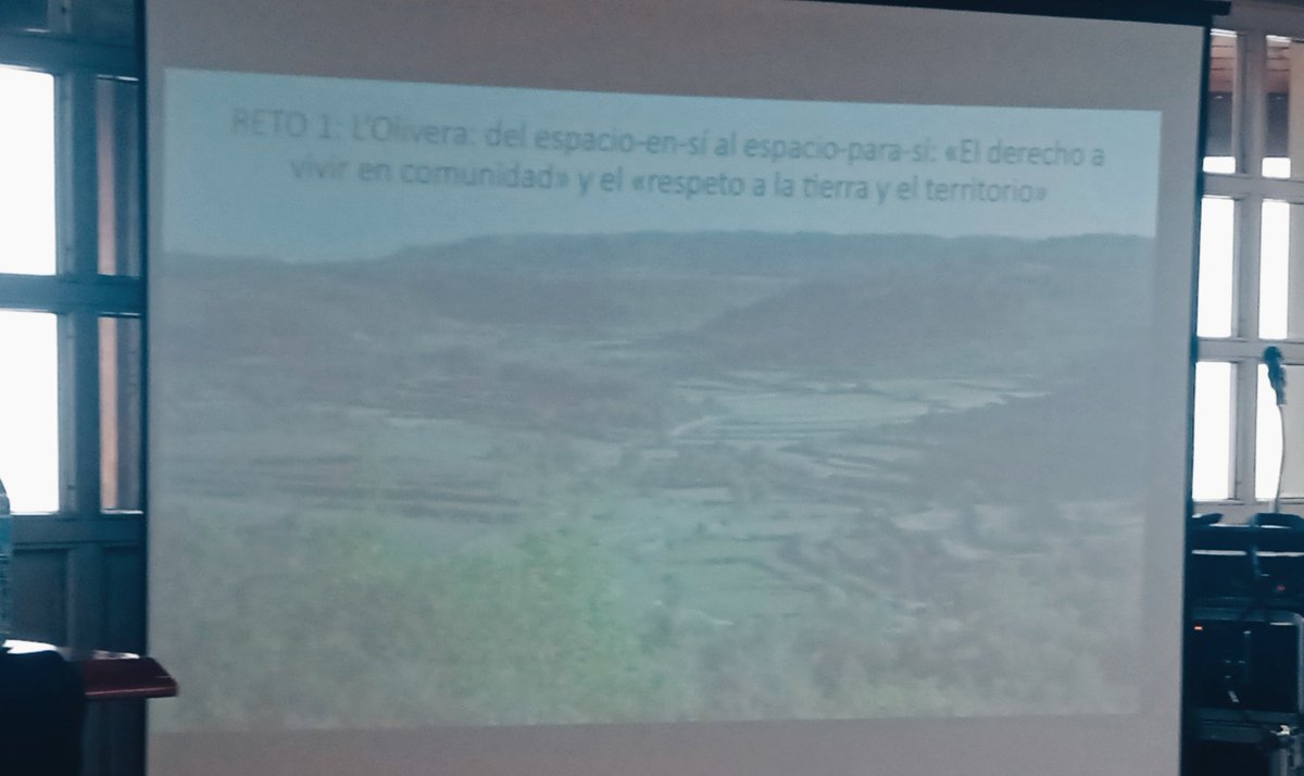 ricardgoma's tweet photo. A jornades #MMSS (Bilbao) hem debatut les aportacions (i límits) de les pràctiques d'acció col·lectiva (en transició ecosocial, migracions i drets humans, defensa del territori...) per transitar el canvi d'època en clau + democràtica i comunal. Eskerrik asko #Betiko #ParteHartuz https://t.co/MSf5zEaldA