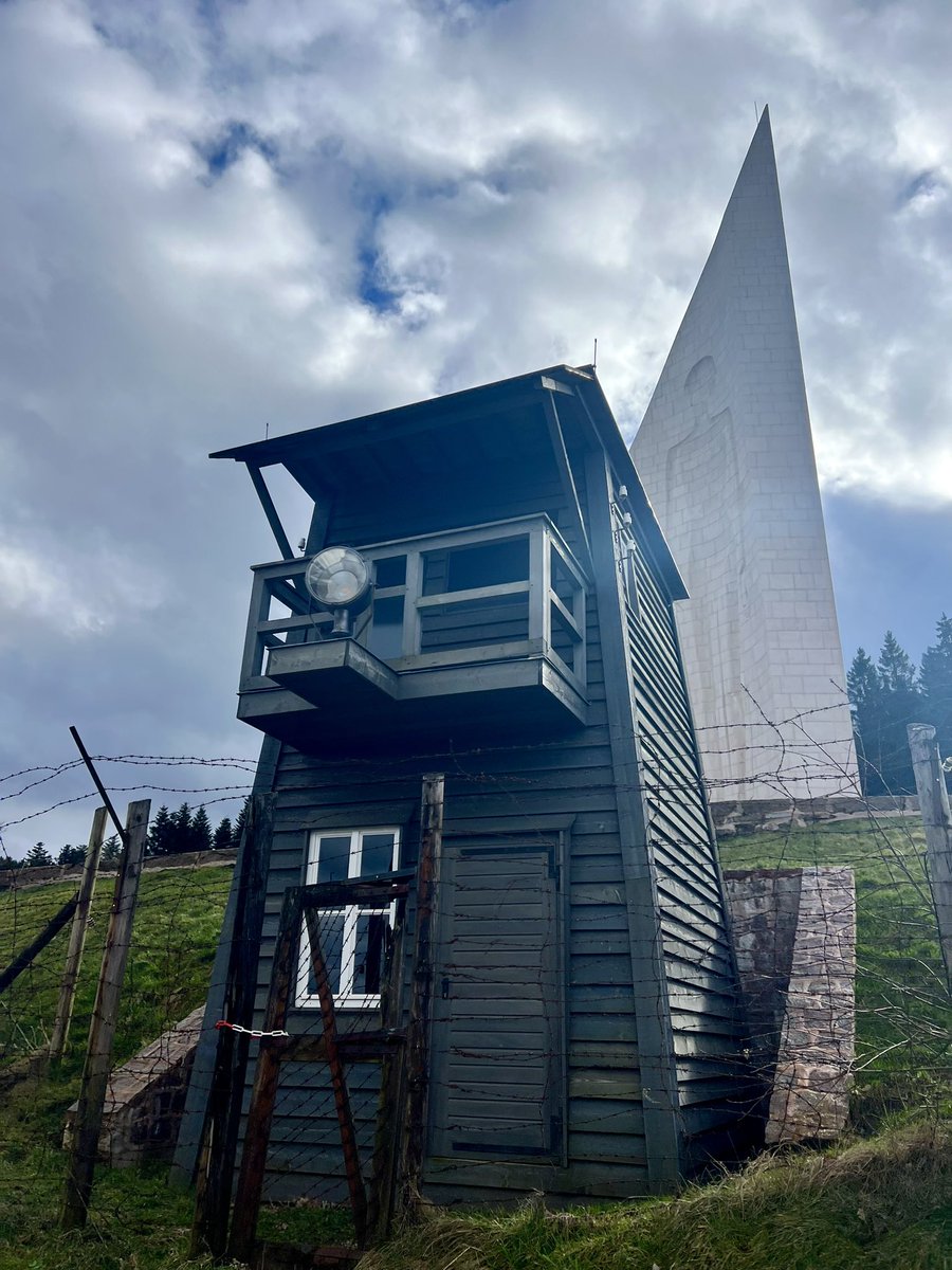 Visite de l’ancien camp de concentration Natzweiler-Struthof @Struthof_KL Un retour glaçant dans le passé, à son paroxysme dans la pièce où se situe le four crématoire. Un moment fort en histoire. Une transmission de la mémoire poignante, mais nécessaire, pour ne pas oublier.