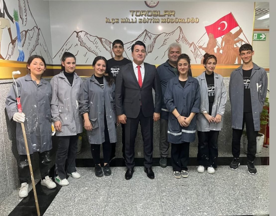 tmimarsinanmtal's tweet photo. İnşaat Teknolojisi Alan Öğrencilerimiz Toroslar İlçe Milli Eğitim Müdürlüğümüzün  tadilat ve boya işlerini yaptılar.  
👉🙏Tebrikler Gençler 👏👈 #TorMis
@tcmeb
@Yusuf__Tekin @ahpehlivan53 @MersinMEM @fazilet_durmus @c_ivrendi @OguzhanTulucu
@CiceYusuf https://t.co/8iVmAoyw1x