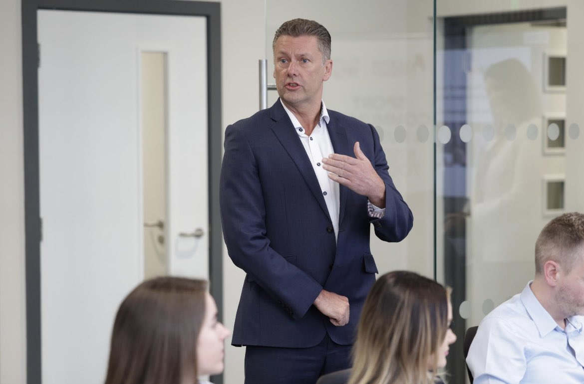 Denise Watson tweet media