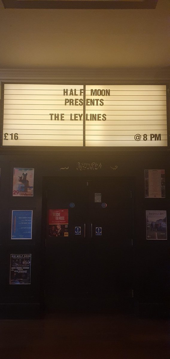 OK London, let's have you 👇

Doors: 8pm
LunaBarge: 8:30pm
Us: 9:15pm
Curfew: 11pm

We're ready for youuu 🥰