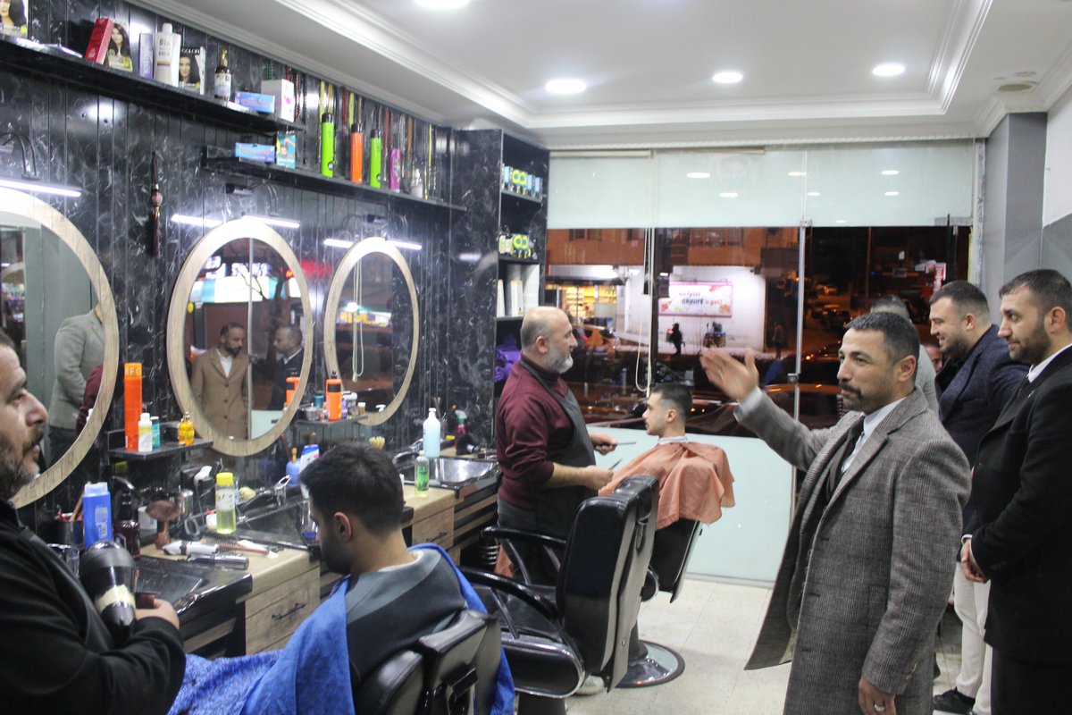 Milliyetçi Hareket Partisi Mamak İlçe Başkanlığı İlçe Başkan Yardımcısı Sn Hacı Alptekin ile birlikte Doğukent Caddesindeki esnafları ziyaret ettik.