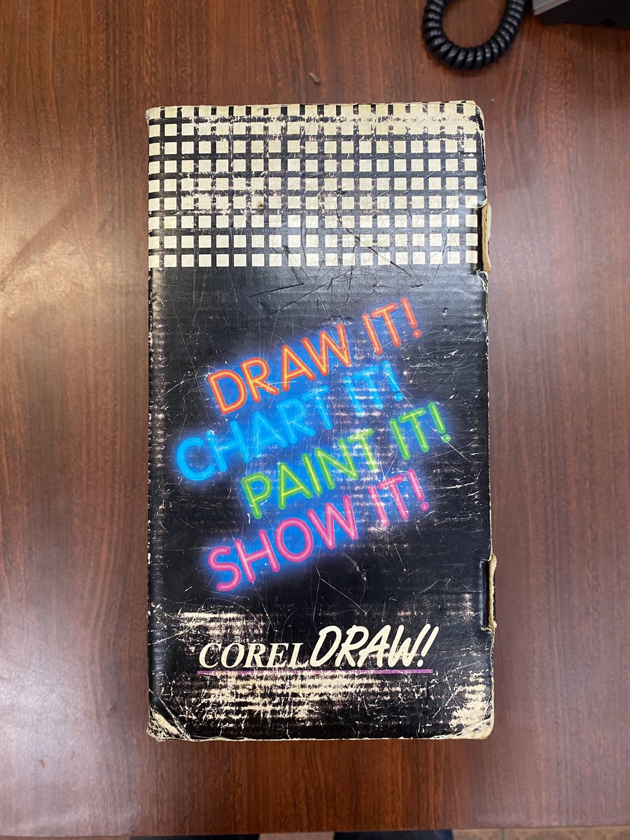 Computation_Ca's tweet photo. This is a blast from the past - October 1992 to be exact - #CorelDRAW version 3.0! Headquartered in Ottawa, Corel (now doing business as Alludo) had a great deal of success during the tech boom of the 90s and at one point was the biggest software company in Canada. A large… https://t.co/cMRbIbfLRW