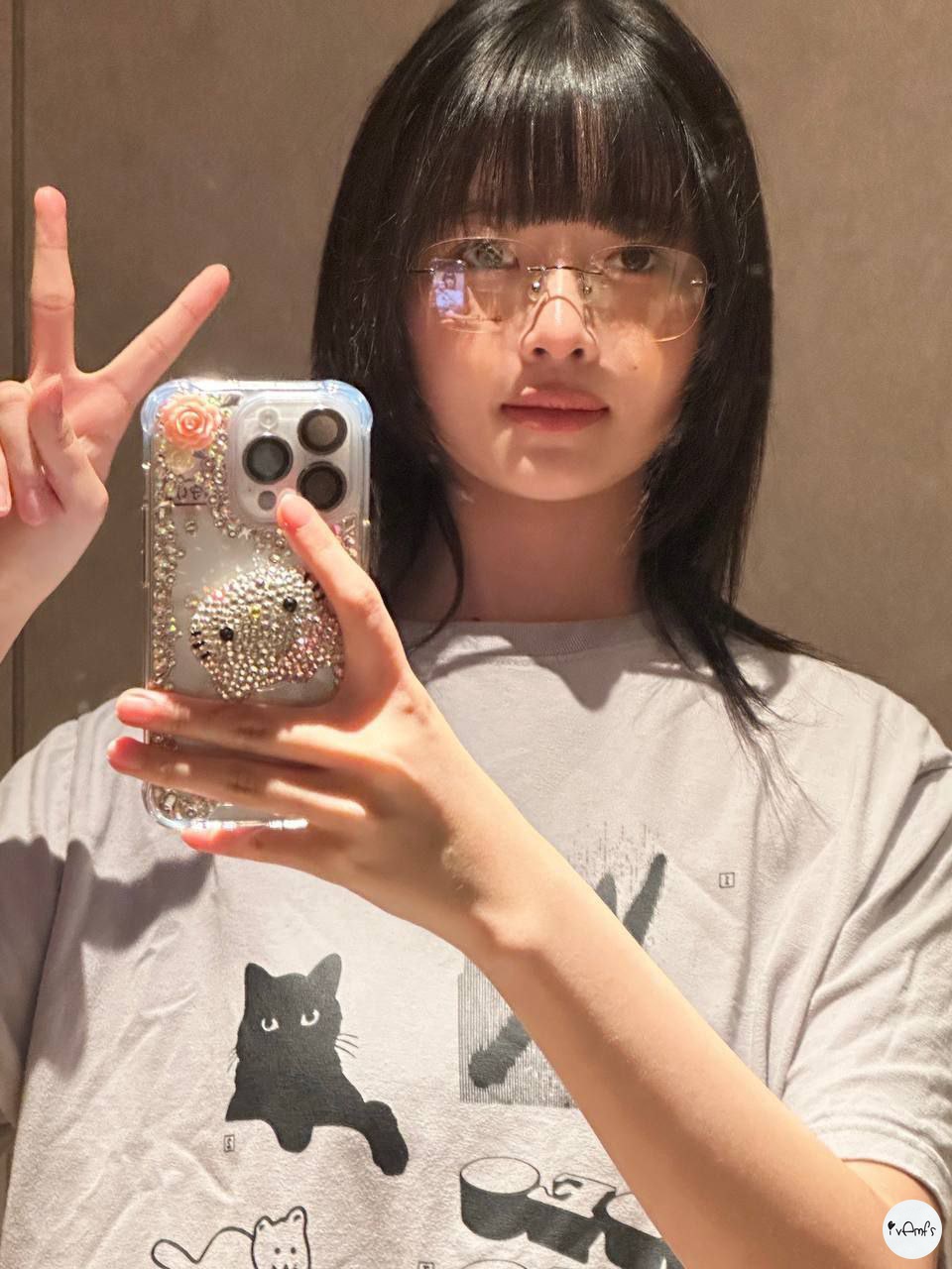 IVE on X Eh dive does Rei really wear glasses or is it just a joke dive ive https t drsOTfqhxS X