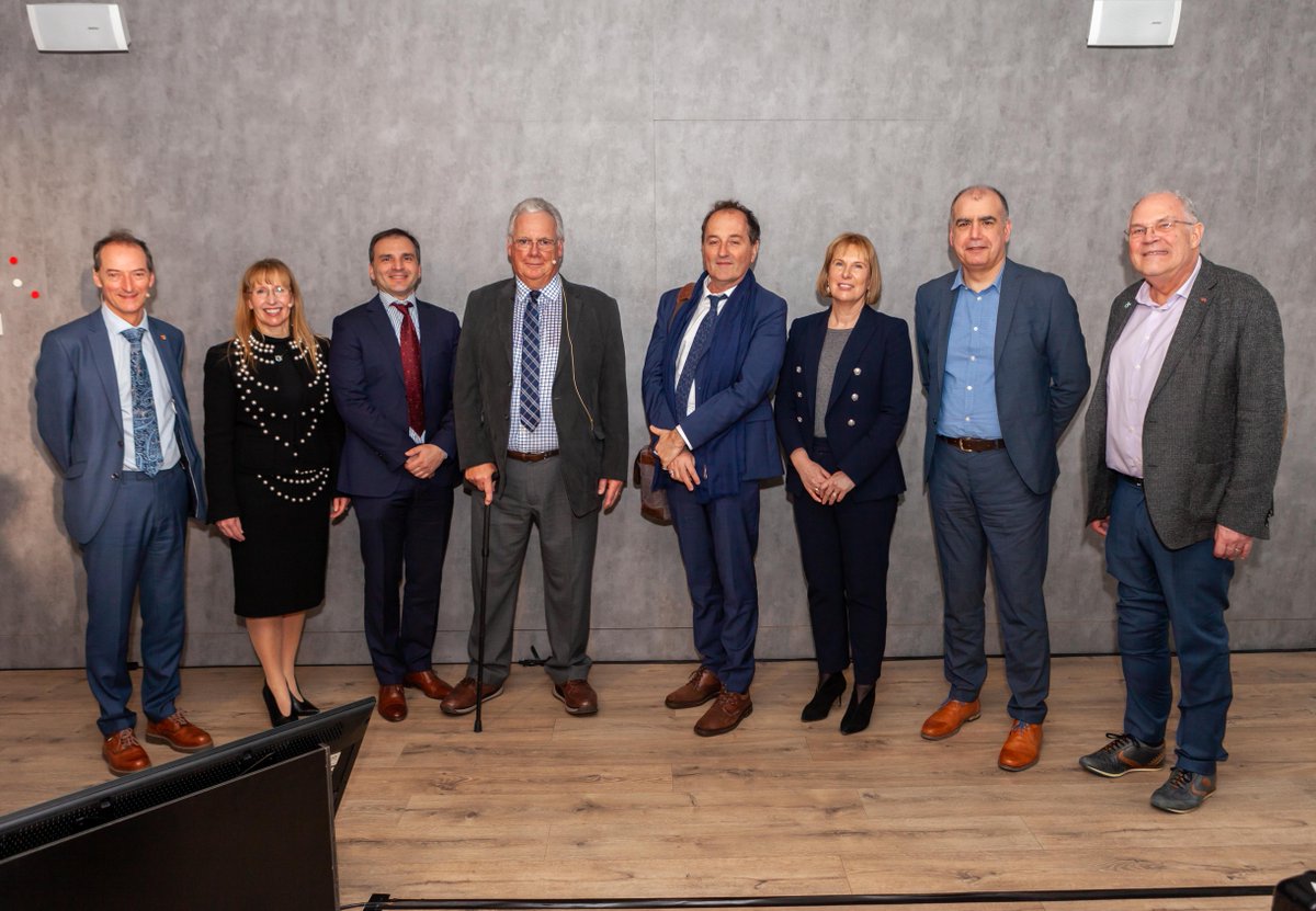 Benoit Varenne, WHO Dental Officer, Dympna Kavanagh and Georgios Tsakos, Chair and Immediate Past Chair of the Platform for Better Oral Health in Europe, along with Nigel Carter, former Chair of the Platform, attended the launch of the new Economist Impact white paper. #EFPerio