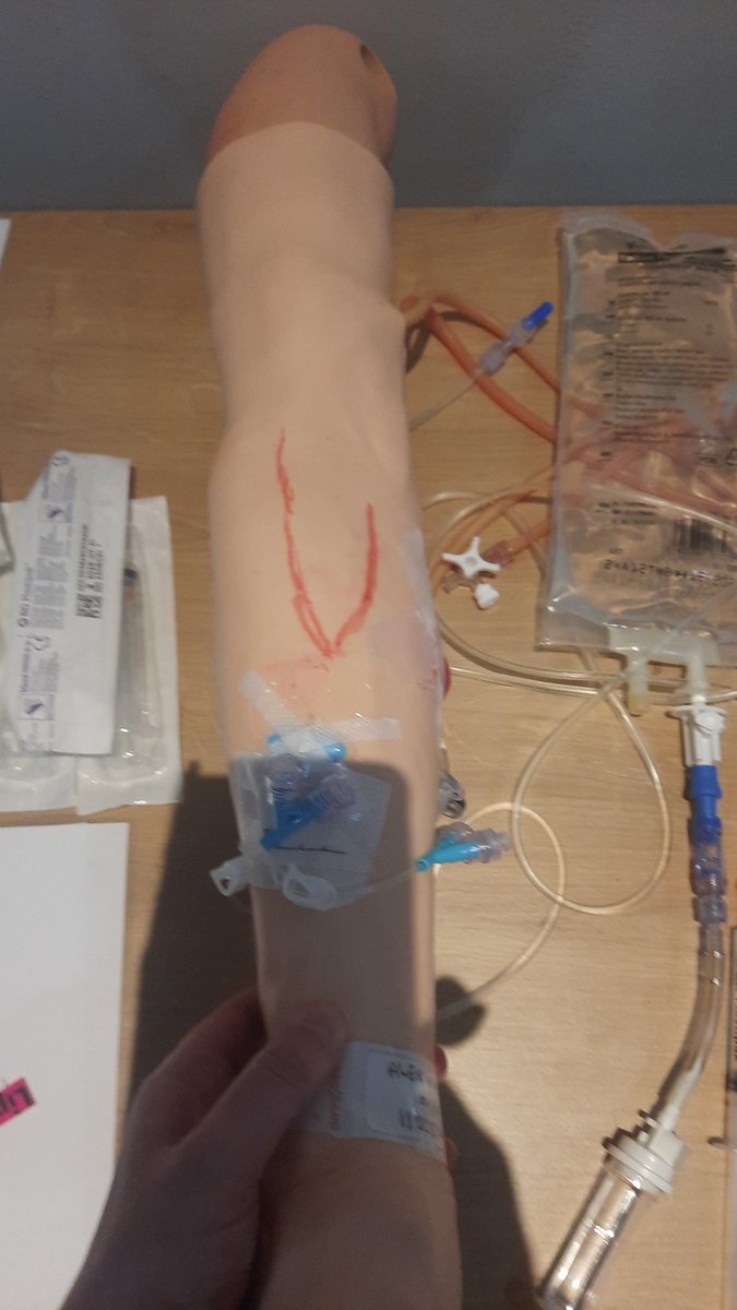 CharlotteC tweet media