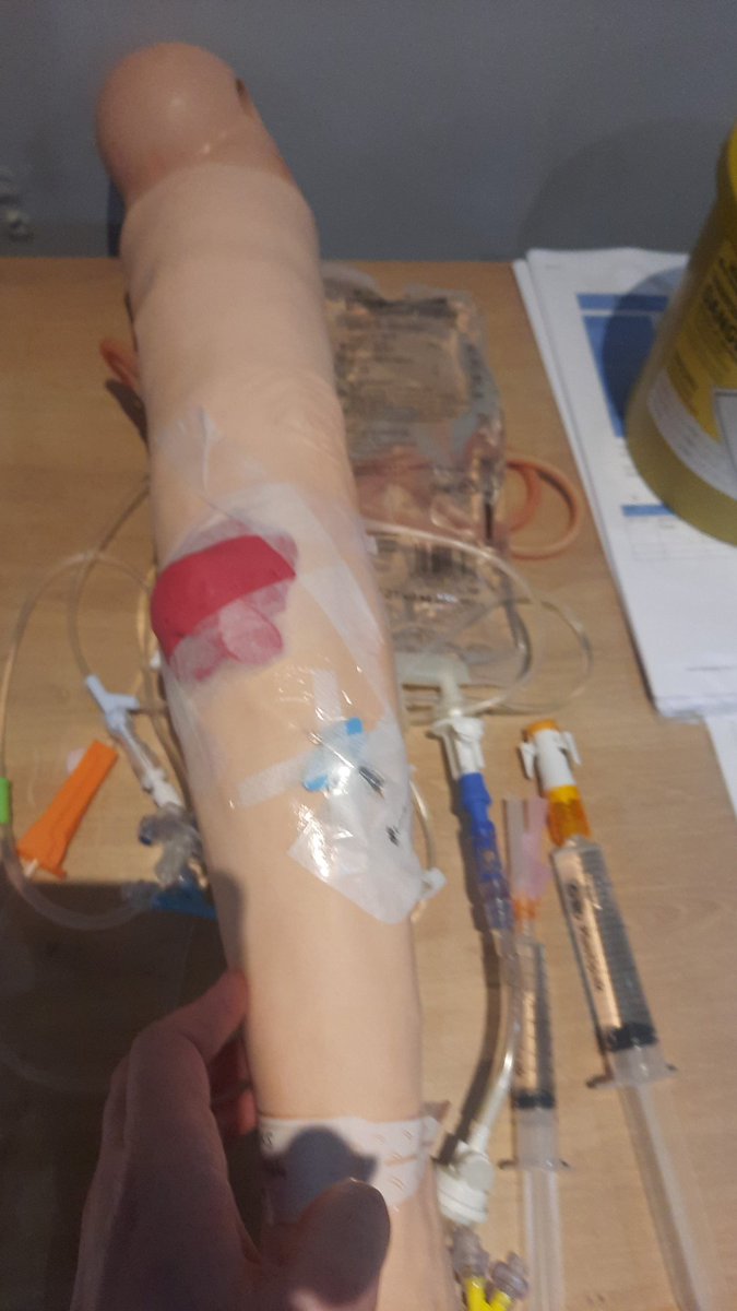 CharlotteC tweet media