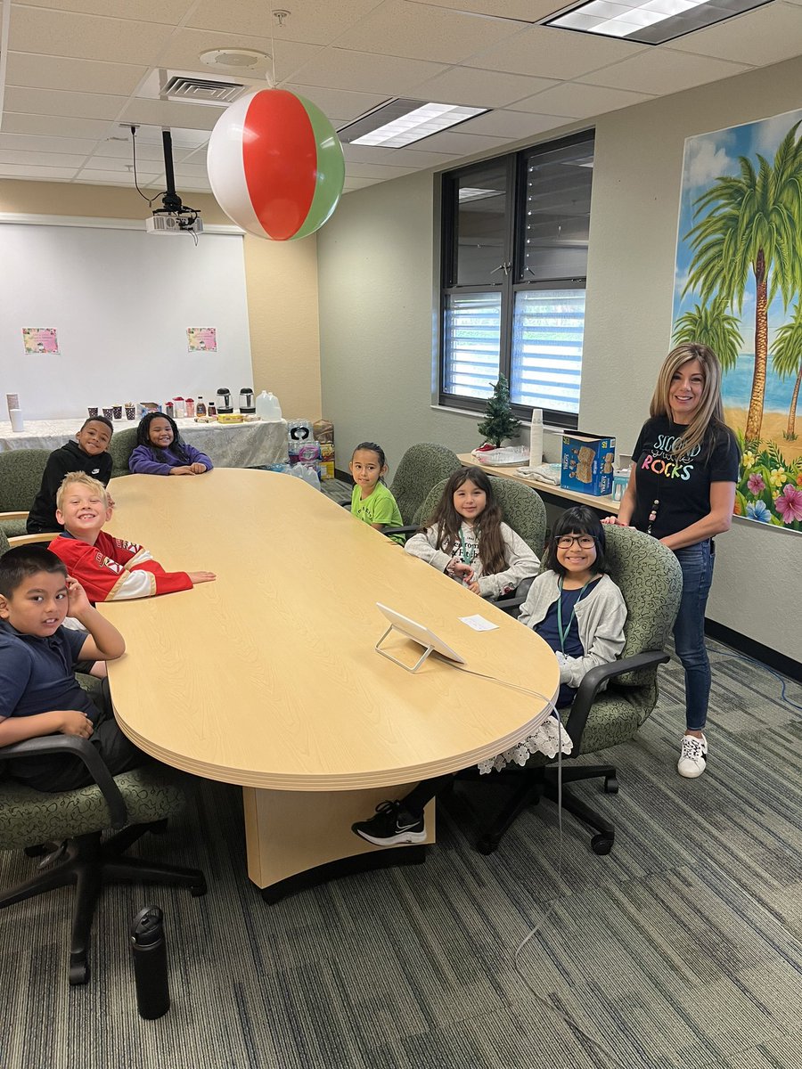 Katie Miano tweet media