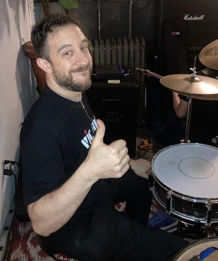 GenoveseScott's tweet photo. "In my happy place." I love #drums and #music clearly based on this picture. #ThankYou for your love and support as always, folks🙂🖤👍🥁🎶
•
Location: #TransPecos (Feb. 13, 2024) in NY
•
#drummer #drumkit #drumming #vicfirth #sabian #remo #musician #musicislife #musicismylife https://t.co/QdLjzSudPF