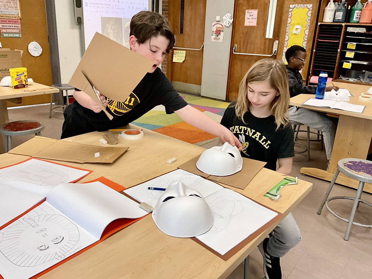 TatnallLS's tweet photo. In a cross-curricular unit on ancient Egypt, 5th graders are making Egyptian funeral death masks.  They sketched out their ideas &amp; began building their armature.  Once finished, they will paper mache on top of the armature w/ plaster cloths &amp; paint. 
#Tatnall5thGrade #TatnallArts https://t.co/SPi0YvenHP