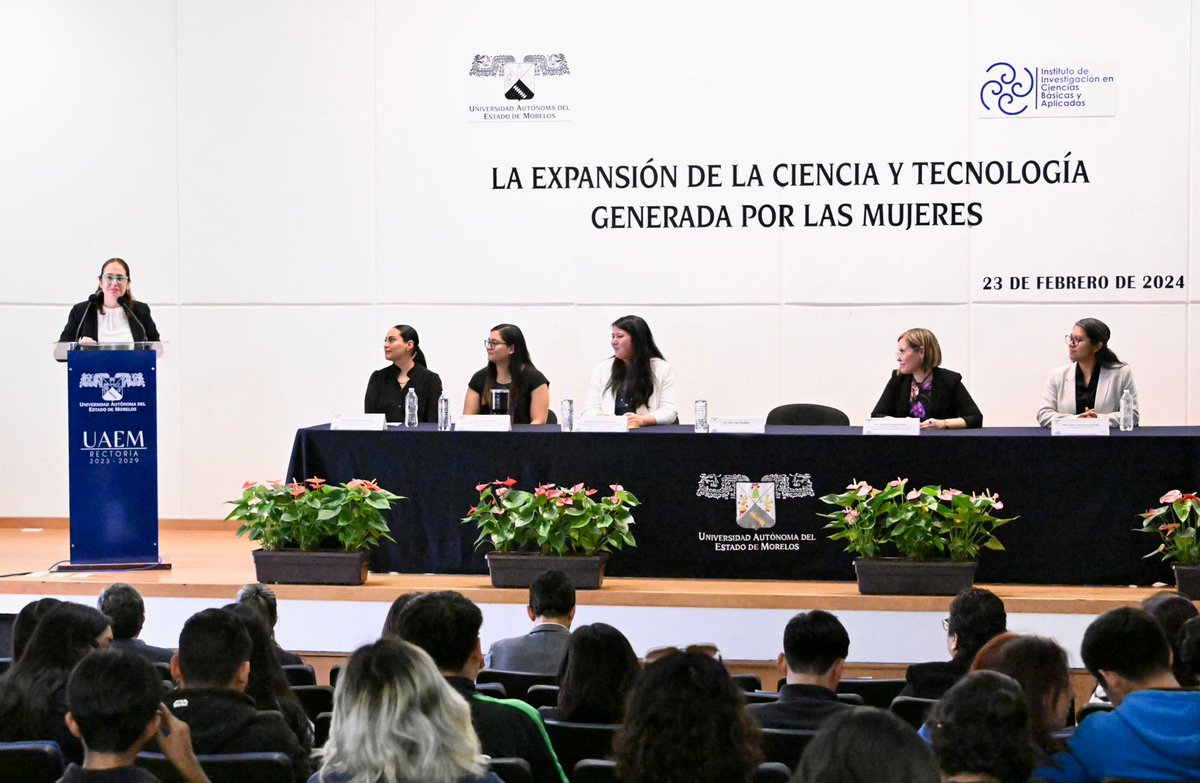 uaemorelos's tweet photo. La directora de @EdicionesUAEM, Jade Gutiérrez Hardt, inauguró hoy el panel: `Mujeres en los puestos de liderazgo en gobierno federal y organismos internacionales´, organizado por el #IICBA #UAEM, que reúne a estudiantes de bachillerato para promover vocaciones científicas. https://t.co/IjJyf6sRoG