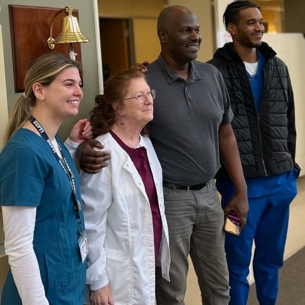 briansmithtv's tweet photo. I've survived a heart attack in my lif&amp; can now add fighting off prostate cancer to the list. My PSA levels are now much lower thanks to the INCREDIBLE doctors &amp; staff at @HuProton. I rang the 🔔! Thank you to my family &amp; extended family at @13NewsNow. #earlydetection https://t.co/29hTzeiSgi