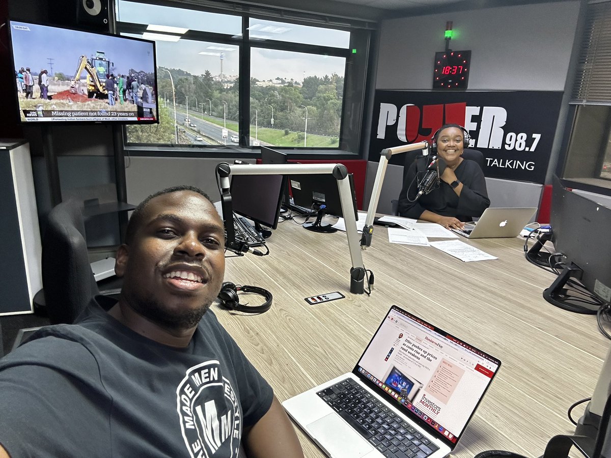 Just finished wrapping up the week’s top technology and business news/stories for the week on the Friday edition of <a href="/Powerfm987/">POWER 98.7</a>’s #POWERBusiness show with <a href="/Nolu_MM/">Noluthando Mthonti - Mlambo</a>

On the bill
- National budget cuts for ICT in 2024
- <a href="/SEACOM/">SEACOM</a>’s expansion in East &amp; West Africa 
- and….MultiChoice