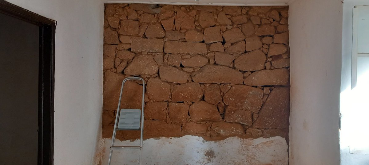 JaneGre31530250's tweet photo. Bringing a stone village house back to life in Central Portugal 🇵🇹 ❤️🇵🇹
https://t.co/pXJfHhD76p https://t.co/ObB6j5lxvp
