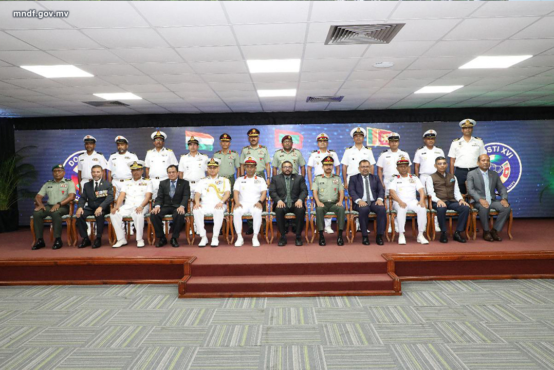 MNDF_Official's tweet photo. Trilateral Joint Exercise 'EX-DOSTI-16' begins. Minister of Defence @mgmaumoon graced the inauguration ceremony, emphasizing the importance of this historic event in uniting the Coast Guards of 🇲🇻, 🇮🇳, and 🇱🇰 to address shared maritime security concerns through collaboration https://t.co/hVGNfPLQDw