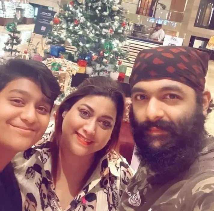 RaannaFans's tweet photo. #sandalwood #sandalwoodadda #kannada #kannadafilmindustry #kannadaactress #kannadamovies #kannadasongs #kannadathi 
#kannadahero  #onduoorali #ekloveya #meetmadona #raanna #prem @directorprems @RakshithaPrem  @iamraanna #Appu #Kiccha #DBoss #Yash #KicchaBOSS #YashBOSS #dbossfans https://t.co/uRnqAQaV27