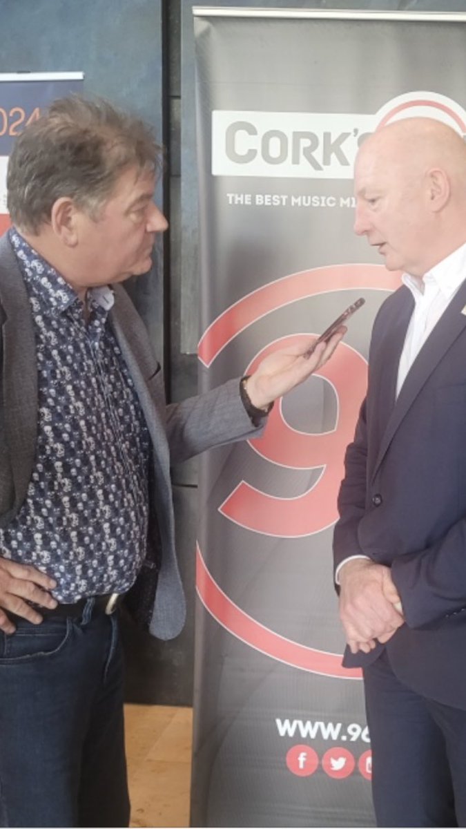 TrevorWelch_1's tweet photo. Congratulations to @FionaEverard of Bandon AC who is the @CorkCitySports athlete of the year for 2023. Catch Fiona’s interview only on @Corks96FM &amp; @C103Cork Sport. Also spoke to CEO of @irishathletics Hamish Adams. @echolivecork @RiverleeHotel @TonyOConnellEir @KENNYTCORK https://t.co/Ue4vp7UpQE