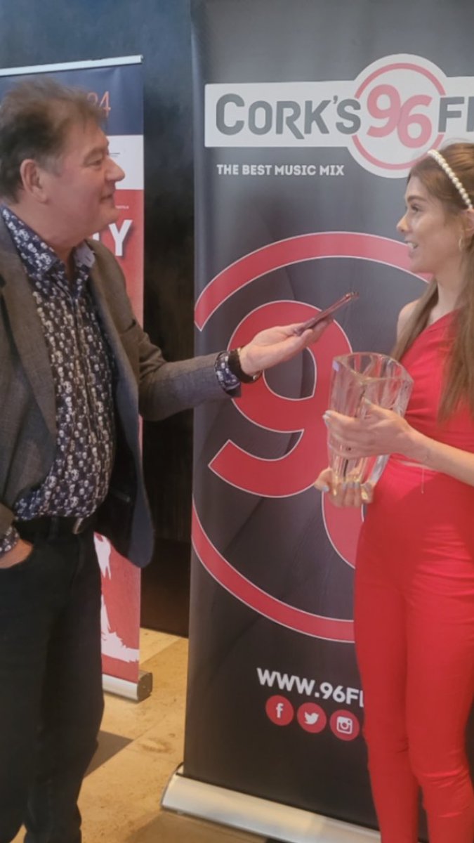 TrevorWelch_1's tweet photo. Congratulations to @FionaEverard of Bandon AC who is the @CorkCitySports athlete of the year for 2023. Catch Fiona’s interview only on @Corks96FM &amp; @C103Cork Sport. Also spoke to CEO of @irishathletics Hamish Adams. @echolivecork @RiverleeHotel @TonyOConnellEir @KENNYTCORK https://t.co/Ue4vp7UpQE