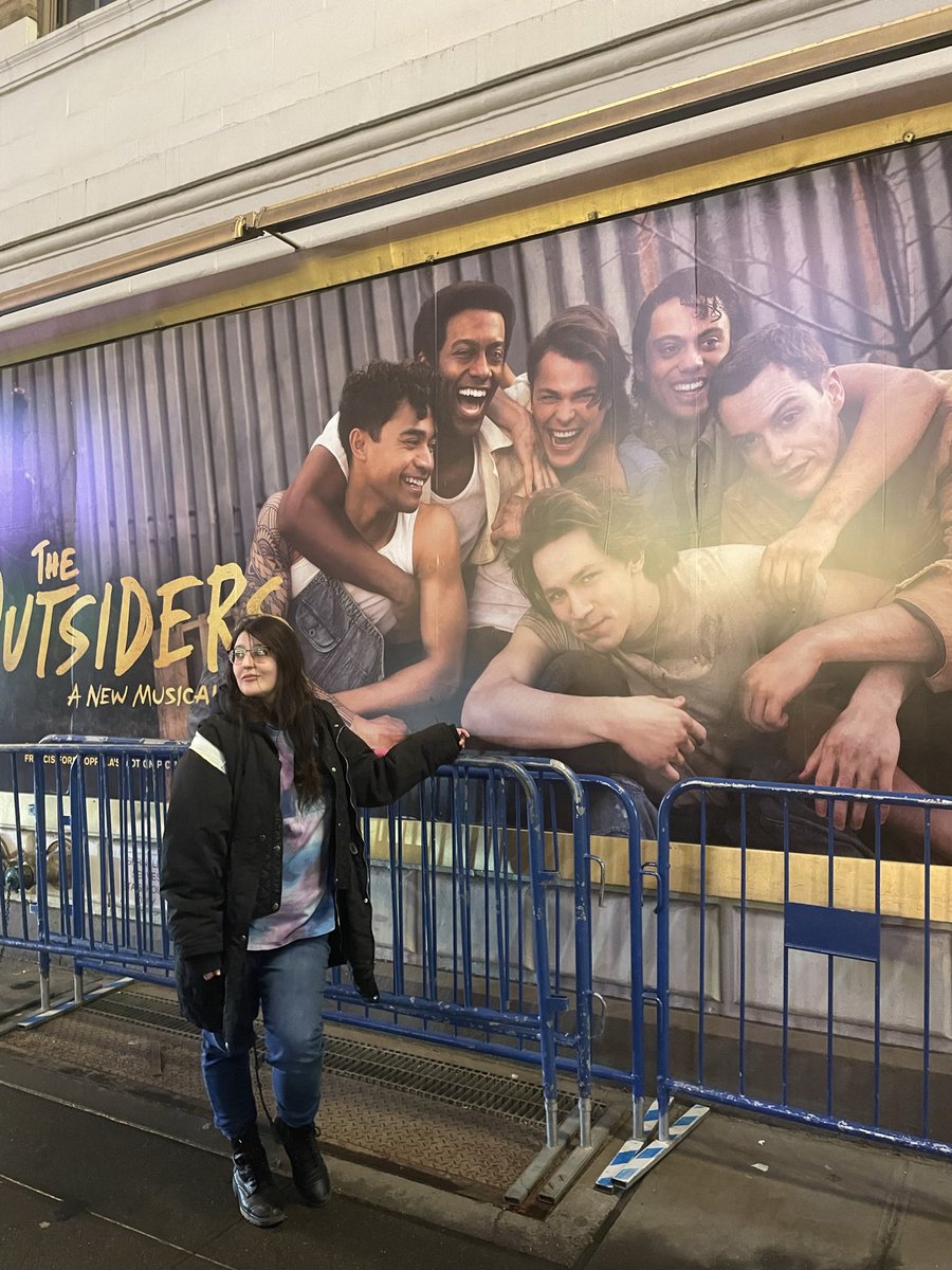 finleysroxanne's tweet photo. and so it begins…🕰️✨ 48 days until tulsa comes to broadway. these characters hold such a special place in my heart. 14 year old linds is crying. so excited to count down until opening. until then, stay gold. 💛📝 https://t.co/u4VIQV5dCO