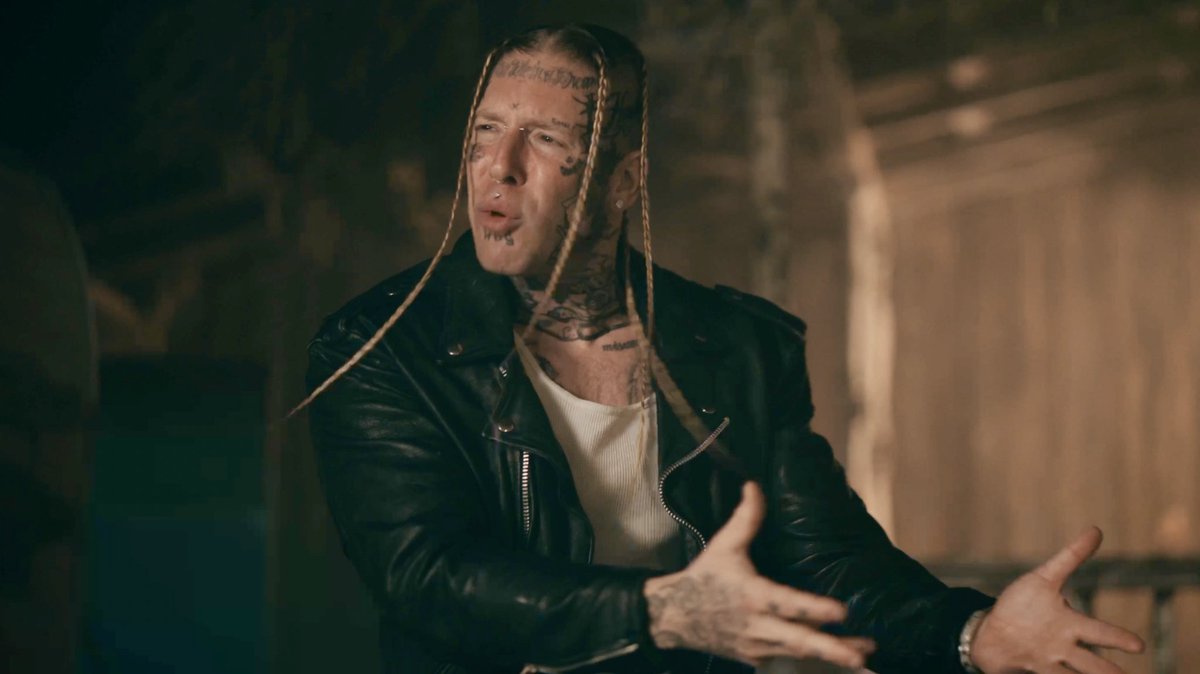 IAMTOMMACDONALD's tweet photo. New Video “The Machine” OUT NOW!

WATCH: https://t.co/q6yNu6KmRF https://t.co/q4ij3faZ5Q