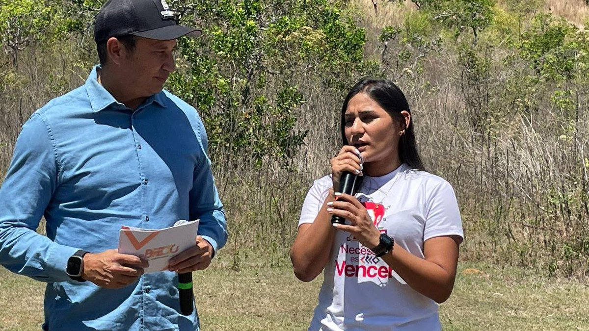 #LoDijo🔴Ana Alvarado, Coordinadora del JPSUV: "el presidente nos orientó para discutir de las 7t, hemos estado cargando cada una de las discusiones provenientes de los municipios y hoy fue sobre la 6t que es la ecología"

#Guárico
#VenezuelaDibujaElFuturo
#GuáricoProduce