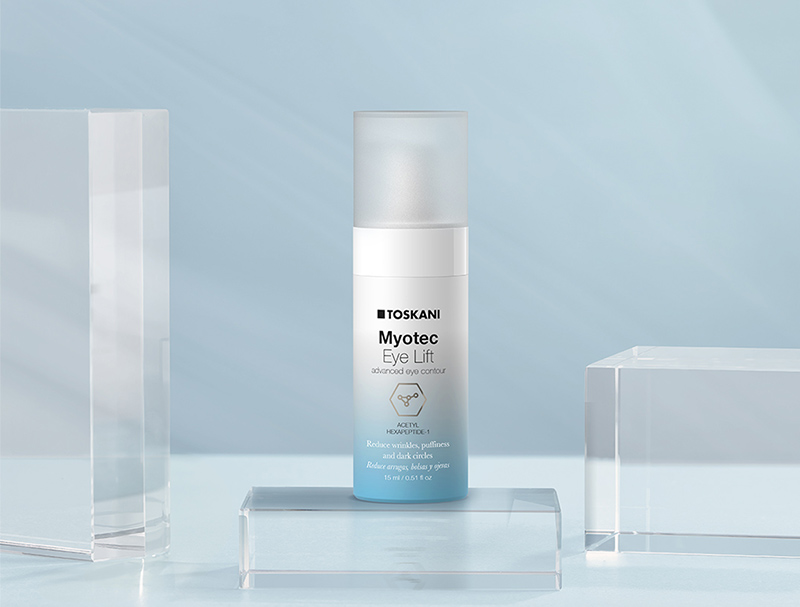 Maak kennis met deze innovatieve oogcrème van Toskani, de Myotec Eye Lift. 

Met een speciaal ingrediënt, acetyl hexapeptide-1, dat werkt als een soort Botox 😍 

theskindepartment.nl/product/toskan… #myotec #toskani #skincare