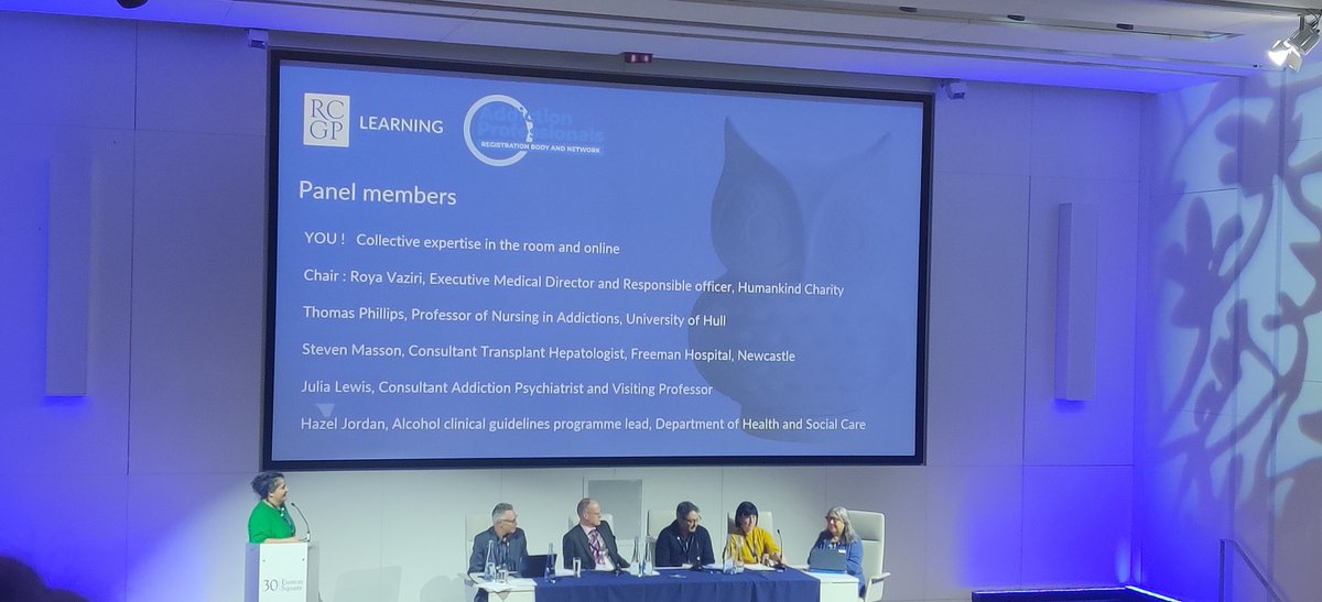 Brilliant panel discussion on complex cases and themes on managing alcohol addiction @DrRoyaVaziri @DrStevenMasson @drtsphillips Julia Lewis and Hazel Jordon 
Lots of tips in navigating this complex cohort #RCGPLearning