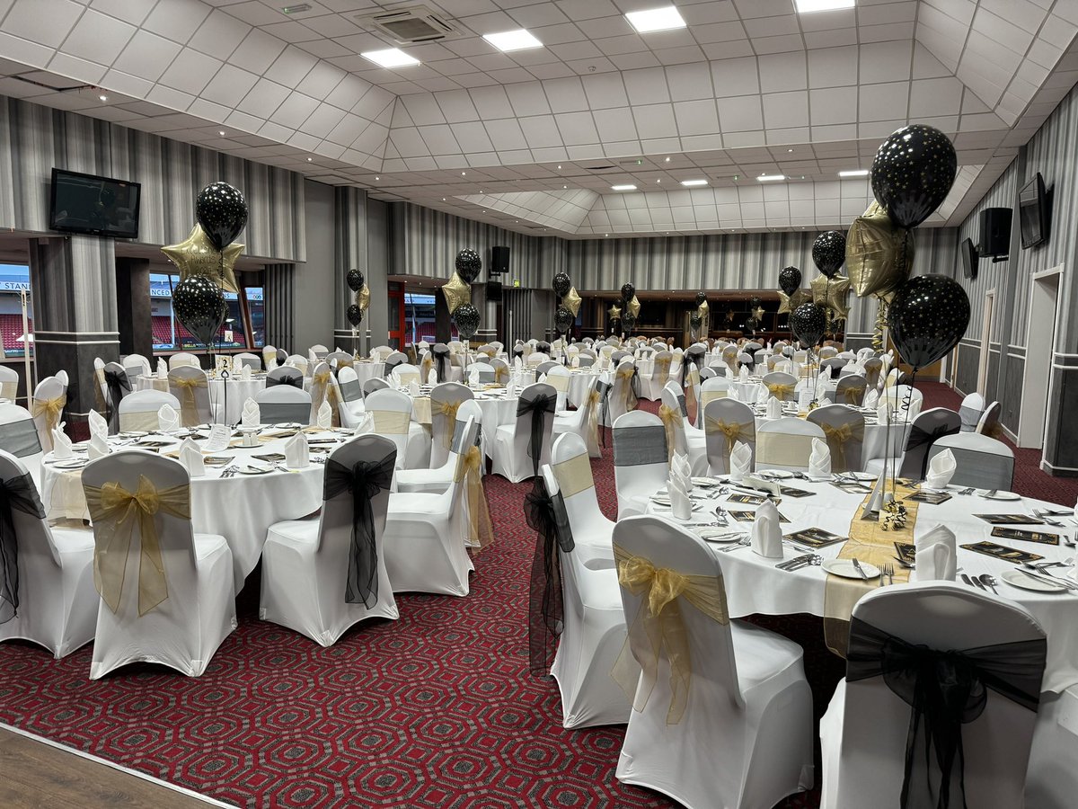 The calm before the noise as we get ready to celebrate, with lots of cheering, the @WalsallHcareNHS annual staff awards