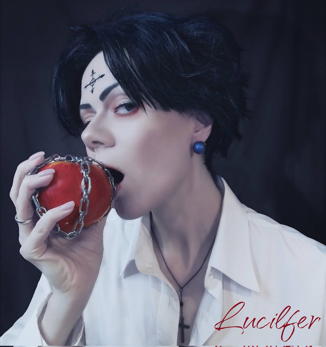 maricos_mari's tweet photo. My poison apple with chains ⛓️🍎⛓️
My Chrollo Lucilfer🕸 
. 
#hunterxhunter #hxh #hxhcosplay #hunterxhuntercosplay #chrollo #chrollocosplay #lucilfer #lucilferchrollo #kuroro #kurorocosplay #taemin #hisoka #hisokacosplay #illumi #illumicosplay #hyskoa #yellmi https://t.co/uizsD6JEqJ