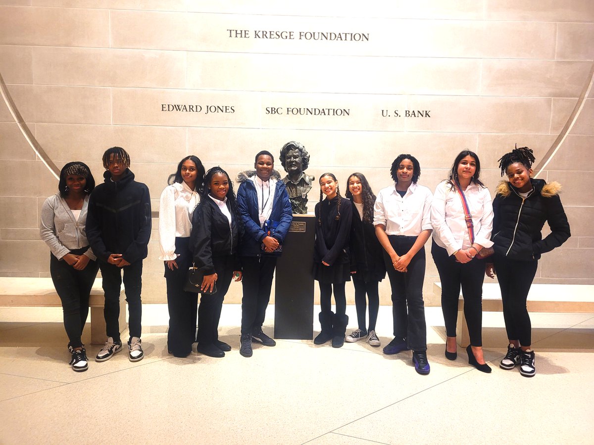 HazelwoodSD's tweet photo. HSD was well represented at the Des Lee Fine Arts Education Collaborative, with over 100 middle and high school students selected to participate in the two-day event held at the University of Missouri - St. Louis campus. 
https://t.co/t9eUwlzJbL https://t.co/OTt1rD8v7X